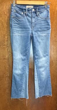 Madewell Cali Demi Boot cut Two Tone Denim with Raw Hem sz 23
